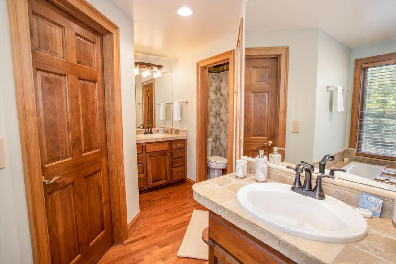 Mile High Lodge Beech Mountain Bagian luar foto