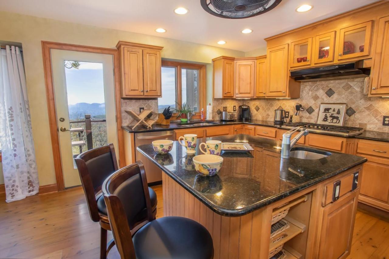 Mile High Lodge Beech Mountain Bagian luar foto
